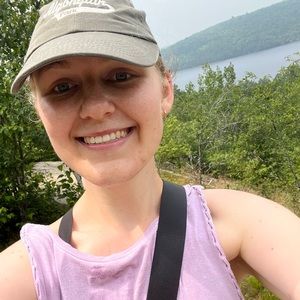 Meet your Posher, Leah